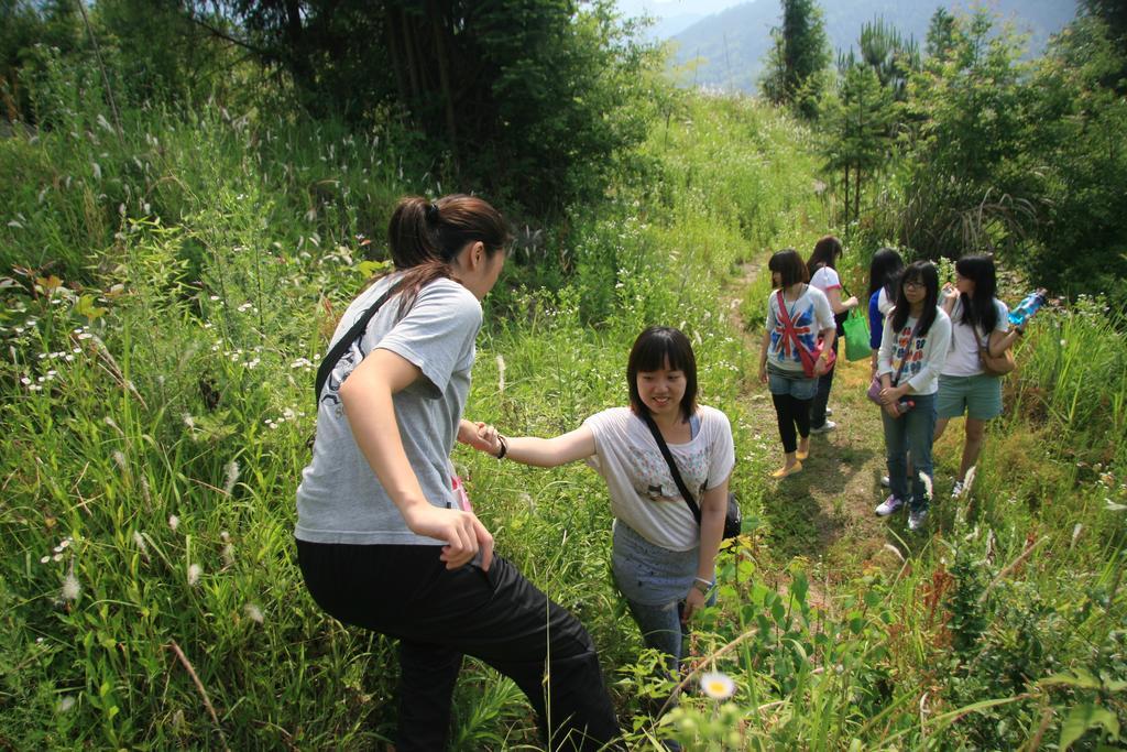 Qingheyue Inn Yi (Anhui) Bagian luar foto